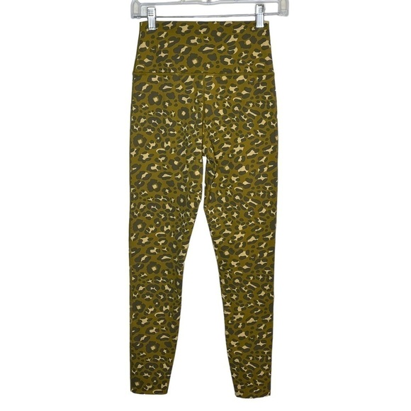 AERIE Offline Goals 7/8 Legging Hi Rise Animal Leopard Print Athleisure Yoga - Picture 1 of 9